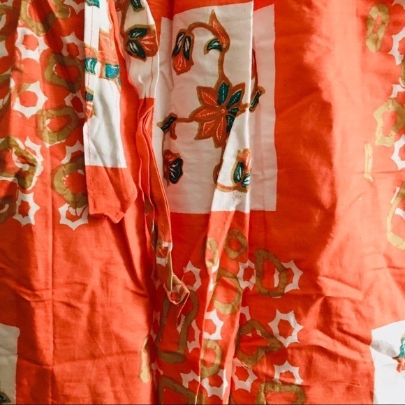 Beautiful Batik Floral Stretchy Skirt - Made in Indonesia 🌺 - Picture 4 of 4